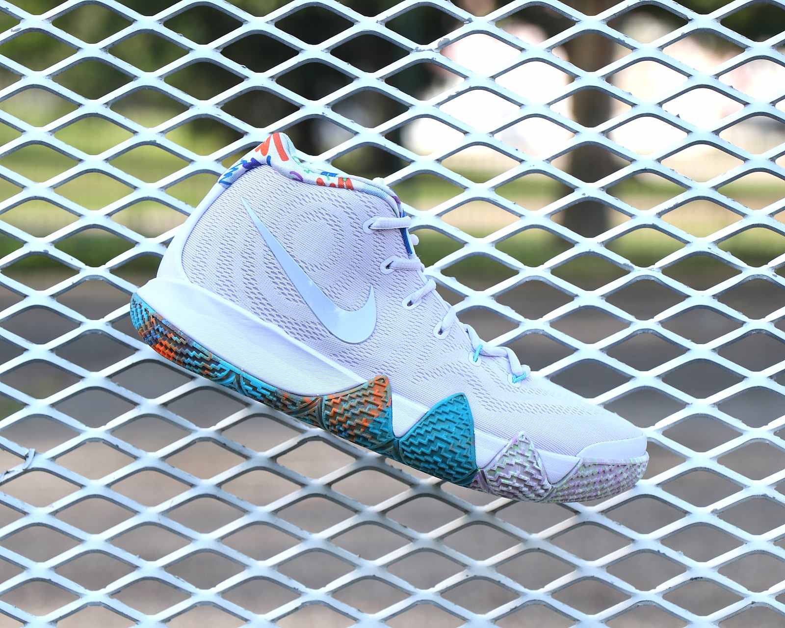 Kyrie 4 outlet 90